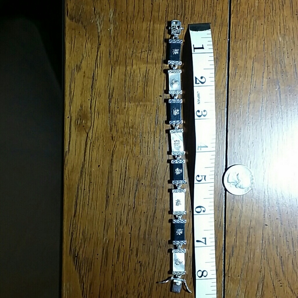 S/S Onyx & Mother of Pearl Asian Style Bracelet